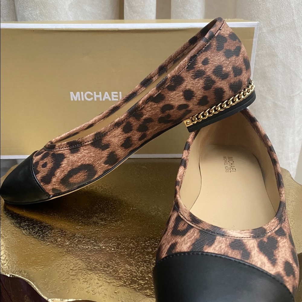Michael Kors Leather Leopard Print Sabrina Ballet Flat Size 6